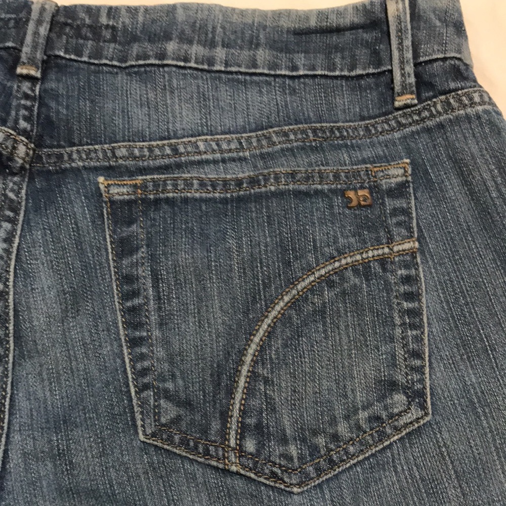 Joe’s Jeans denim bootcut jeans size 31
Aimee wash